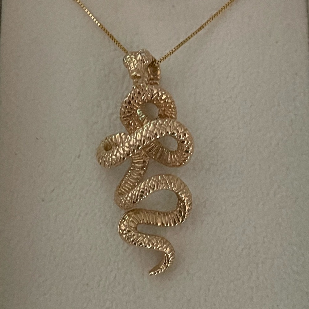 14K Solid Yellow Gold Kundalini 3D Serpent/Snake Pendant + 14K YG Chain